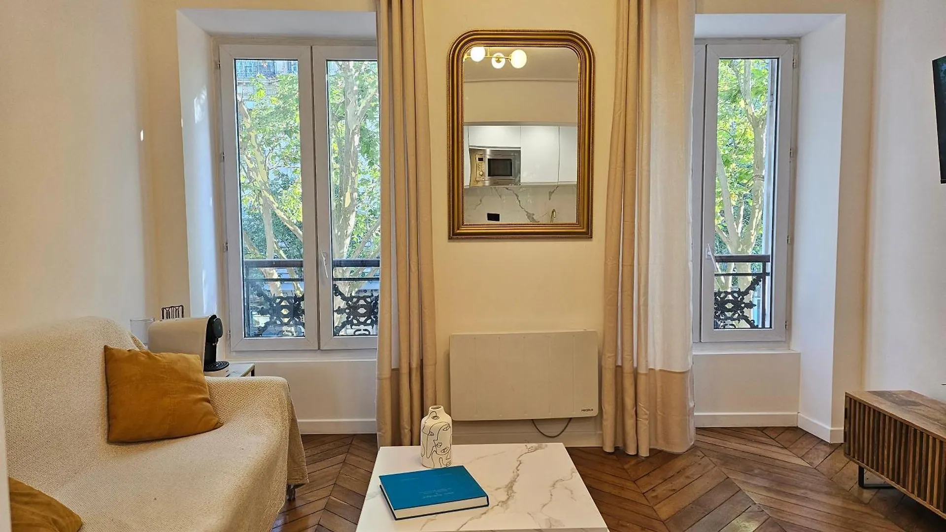 Highstay Champs Elysees Arc De Triomphe Paris Apartment