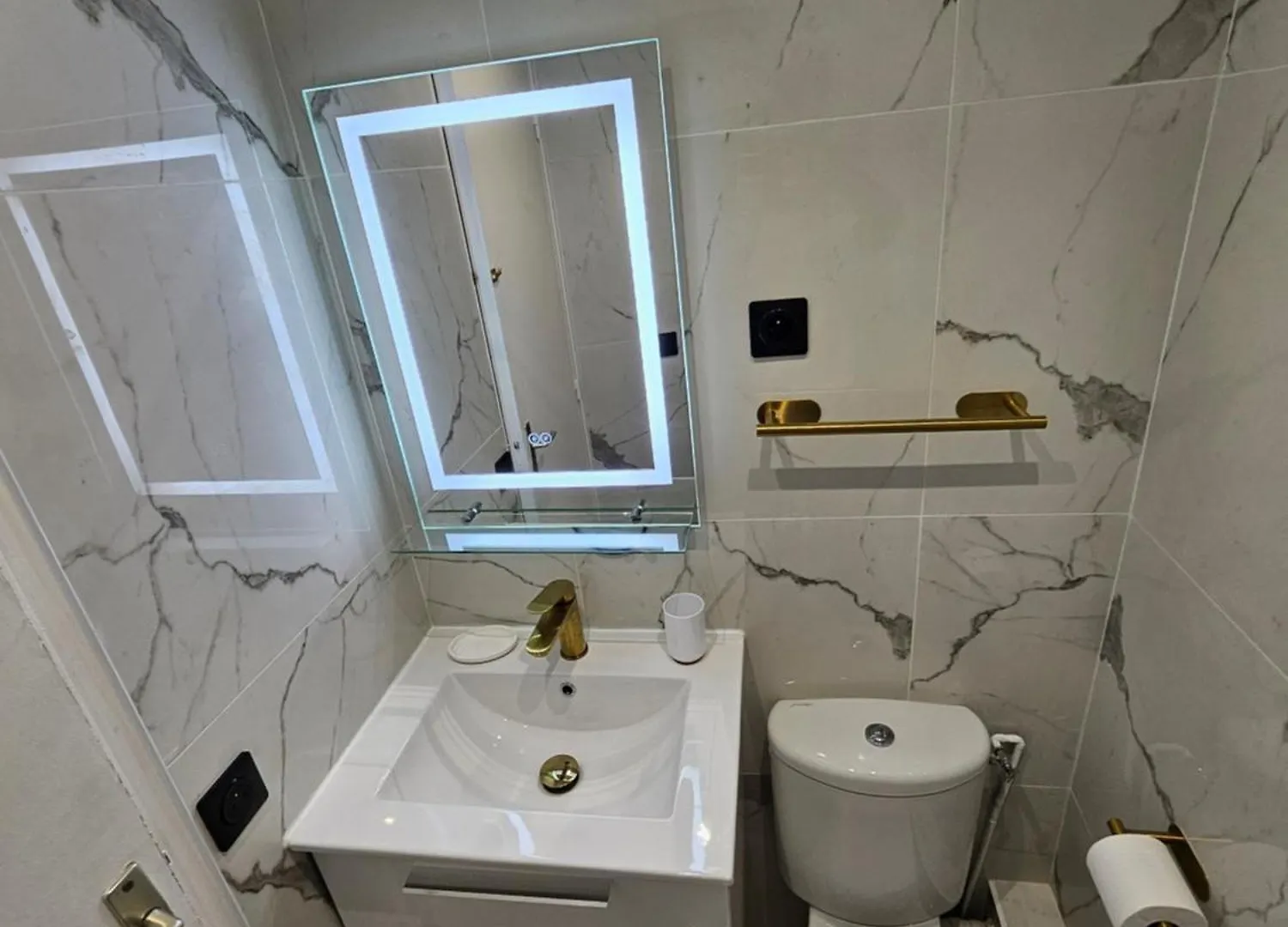 Highstay Champs Elysees Arc De Triomphe Paris Apartment