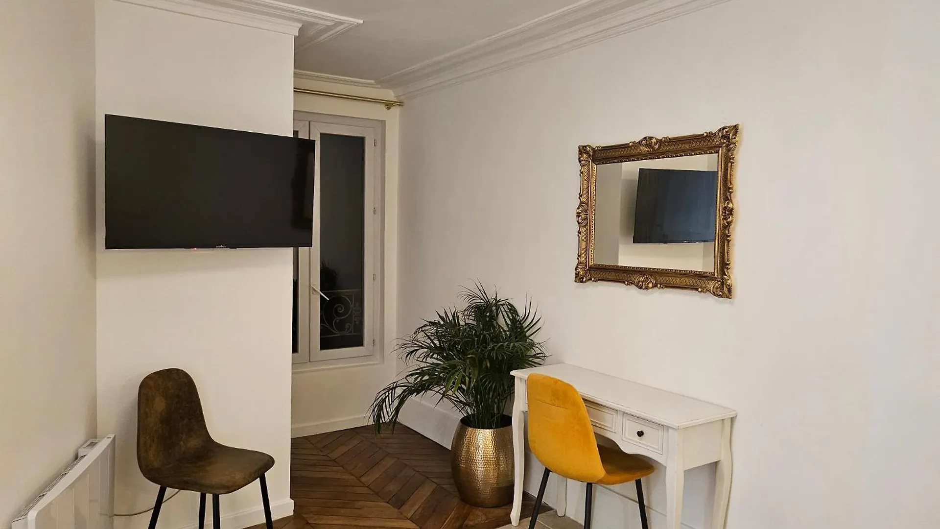 Highstay Champs Elysees Arc De Triomphe Paris 0*,  France