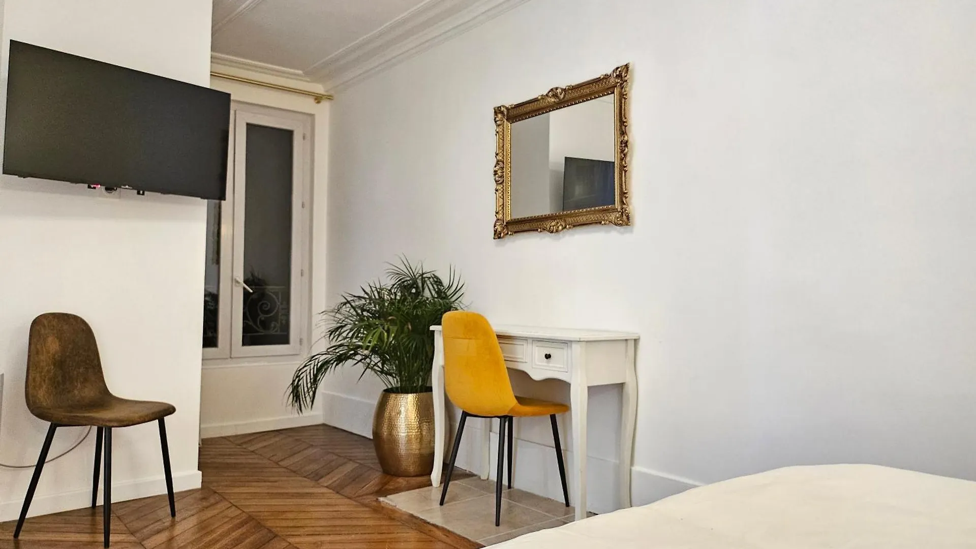 Highstay Champs Elysees Arc De Triomphe Paris Apartment