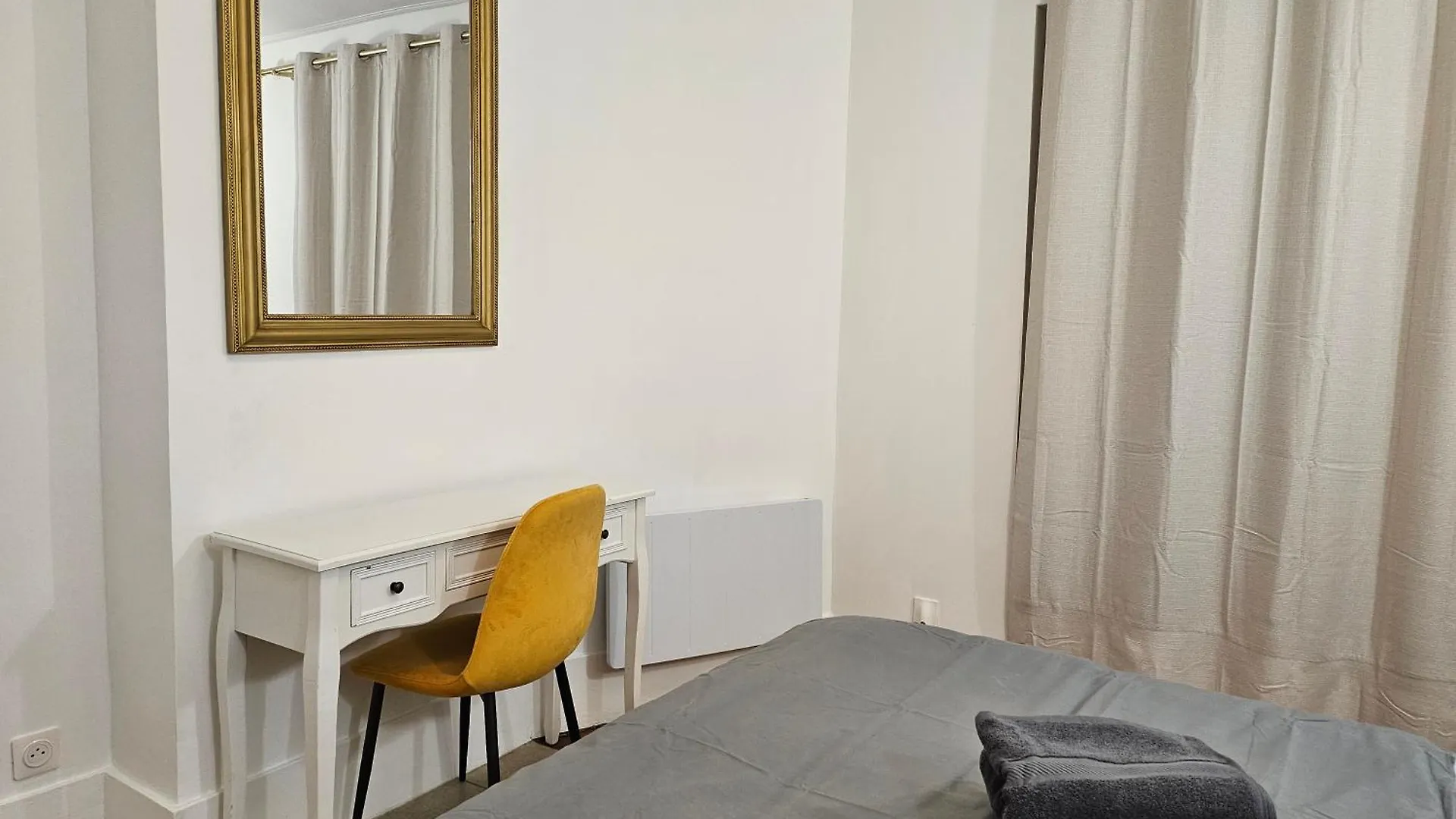 Highstay Champs Elysees Arc De Triomphe Parijs Appartement